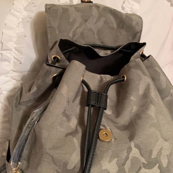 Women’s Backpack - Picture 5 of 8